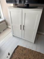 Wit IKEA kastje met deurtjes, Ophalen