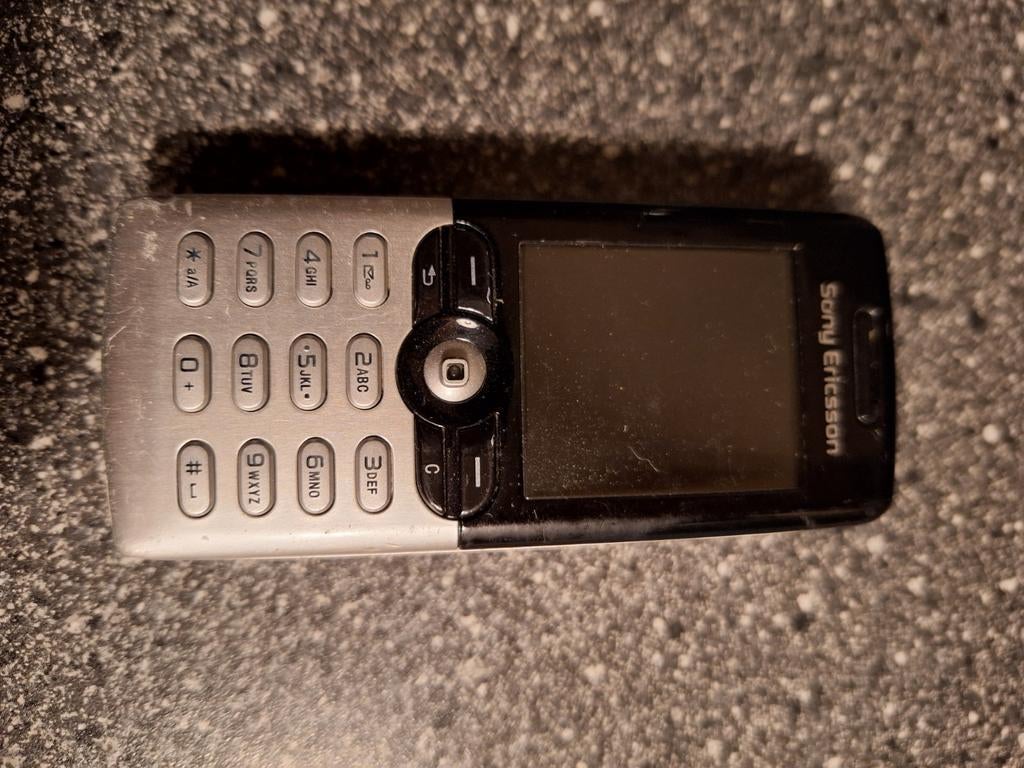 Sony Ericsson Klassieke Telefoon - Gebruikt, Telecommunicatie, Mobiele telefoons | Sony, Ophalen of Verzenden