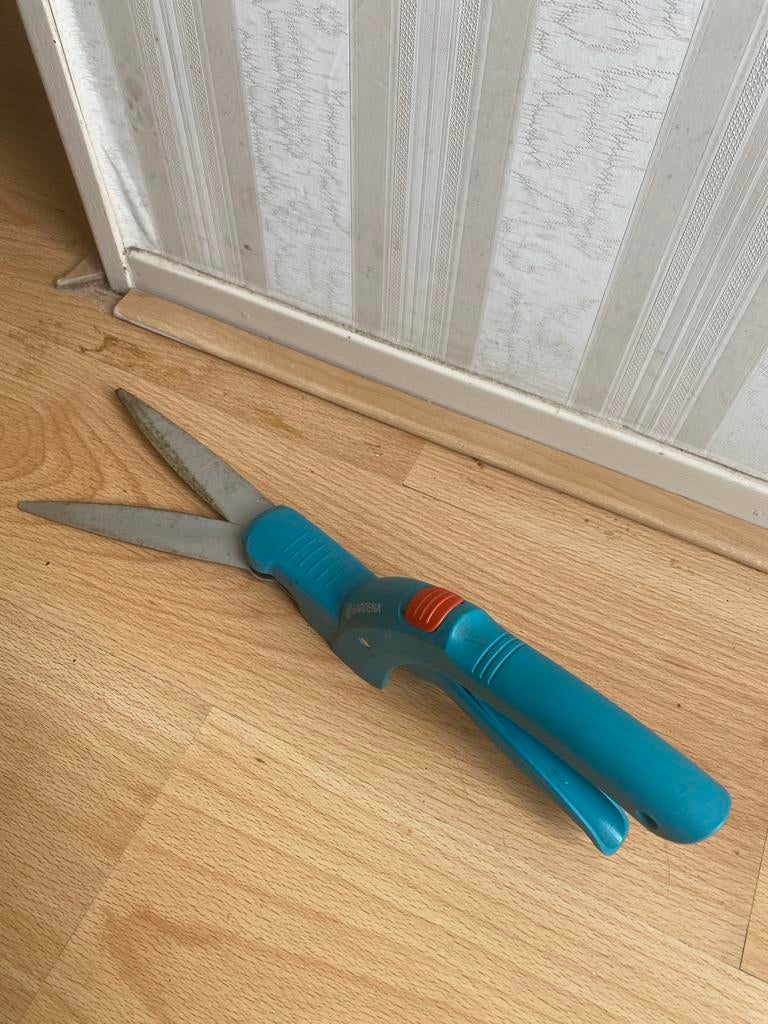 Gardena handgrasschaar, Ophalen of Verzenden, Zo goed als nieuw