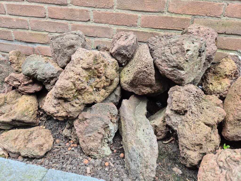 Diverse lavastenen, Ophalen