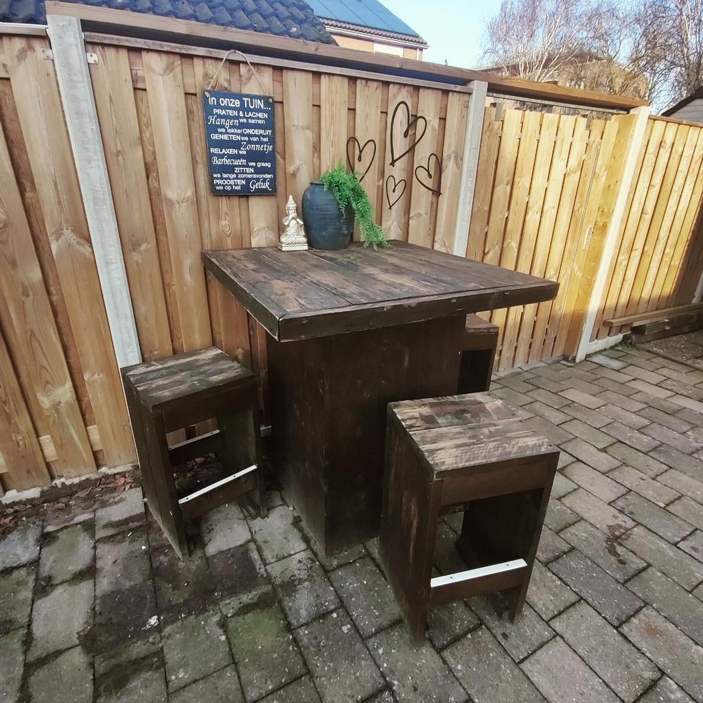 Stevige houten tuin bartafel met 3 krukken lounge tuinzitje, Ophalen, Gebruikt, Vierkant, Hout