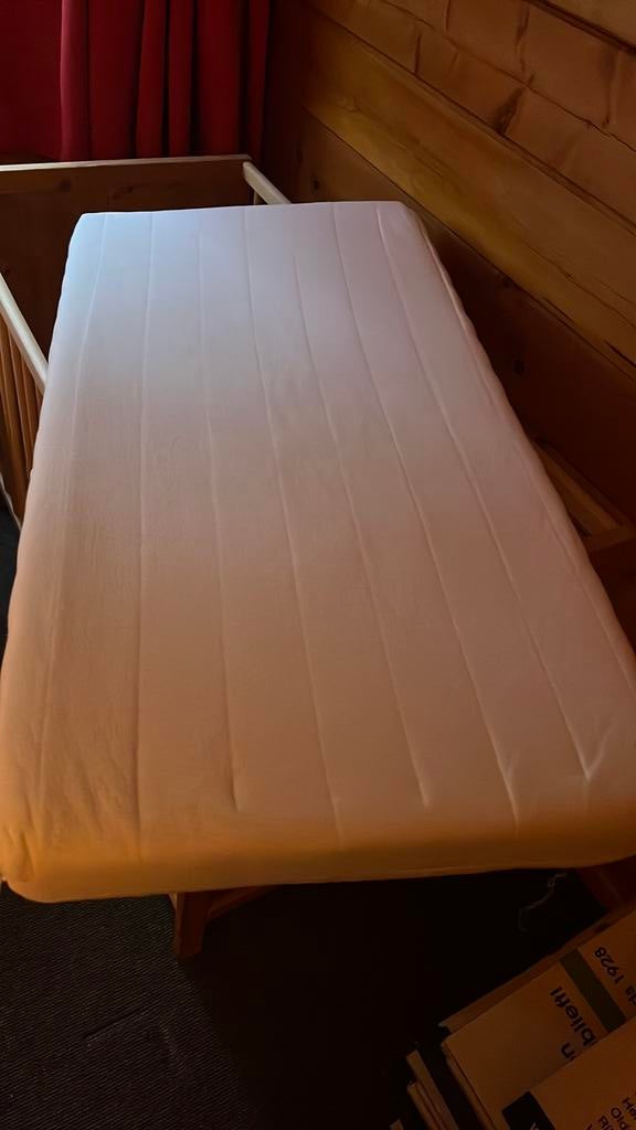 schoon matras 60 120 ( voor ledikant ) molton hoeslaken etc., Ophalen, Jongetje of Meisje, Zo goed als nieuw, Wit