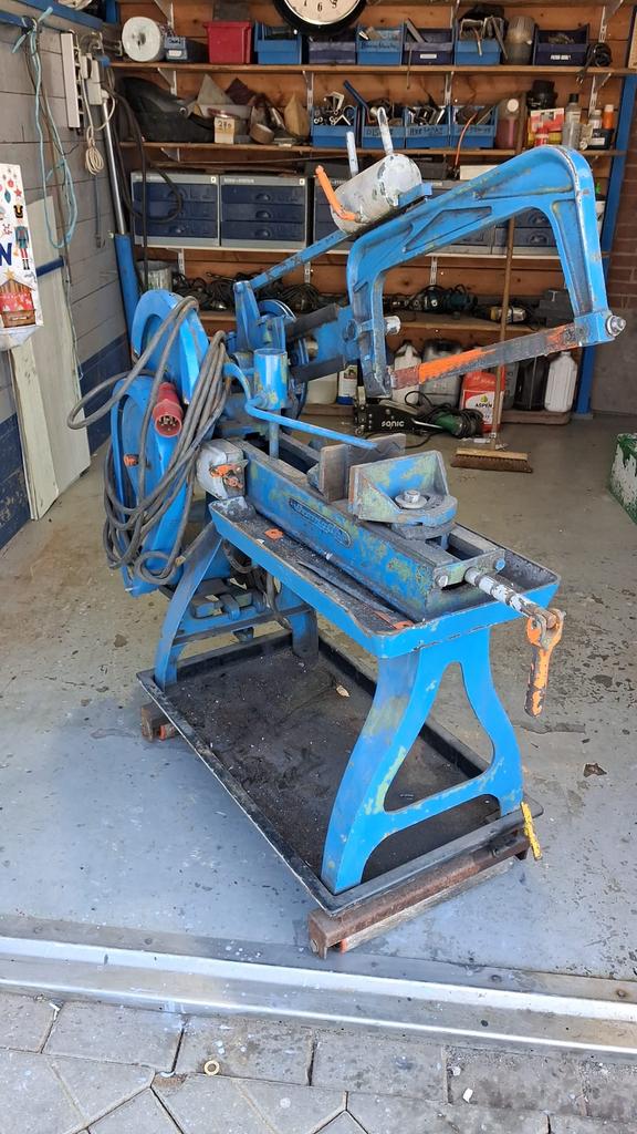 Zaagmachine Gramatica, Ophalen, Gebruikt