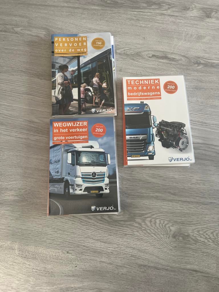 Theorie boeken rijbewijs D, Ophalen of Verzenden, Gelezen, Bus