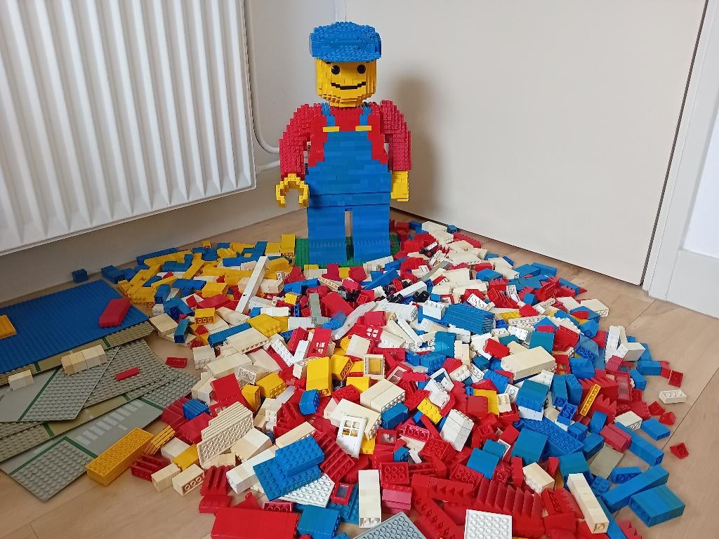 Bak LEGO met figuur, 10 kg., Ophalen of Verzenden, Gebruikt, Losse stenen, Lego