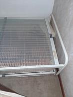 Twee eenpersoonsbedden met metalen frame en gaasbodem, Ophalen, Gebruikt, 90 cm, Eenpersoons