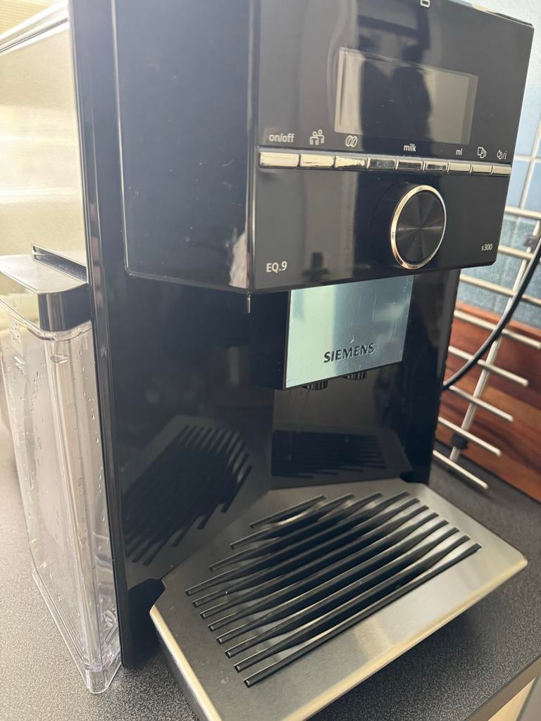 Siemens EQ.9 S300 koffiemachine, Afneembaar waterreservoir, Gebruikt, Koffiemachine, Koffiebonen