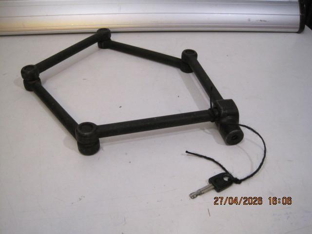 metalen slot met 1 sleutel 96 cm lang (387), Ophalen of Verzenden