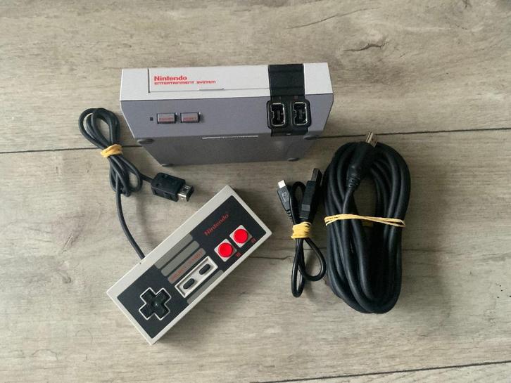 Mini Nes met veel spellen + Controller Nintendo Nes Classic, Spelcomputers en Games, Games | Nintendo NES, Zo goed als nieuw, Avontuur en Actie
