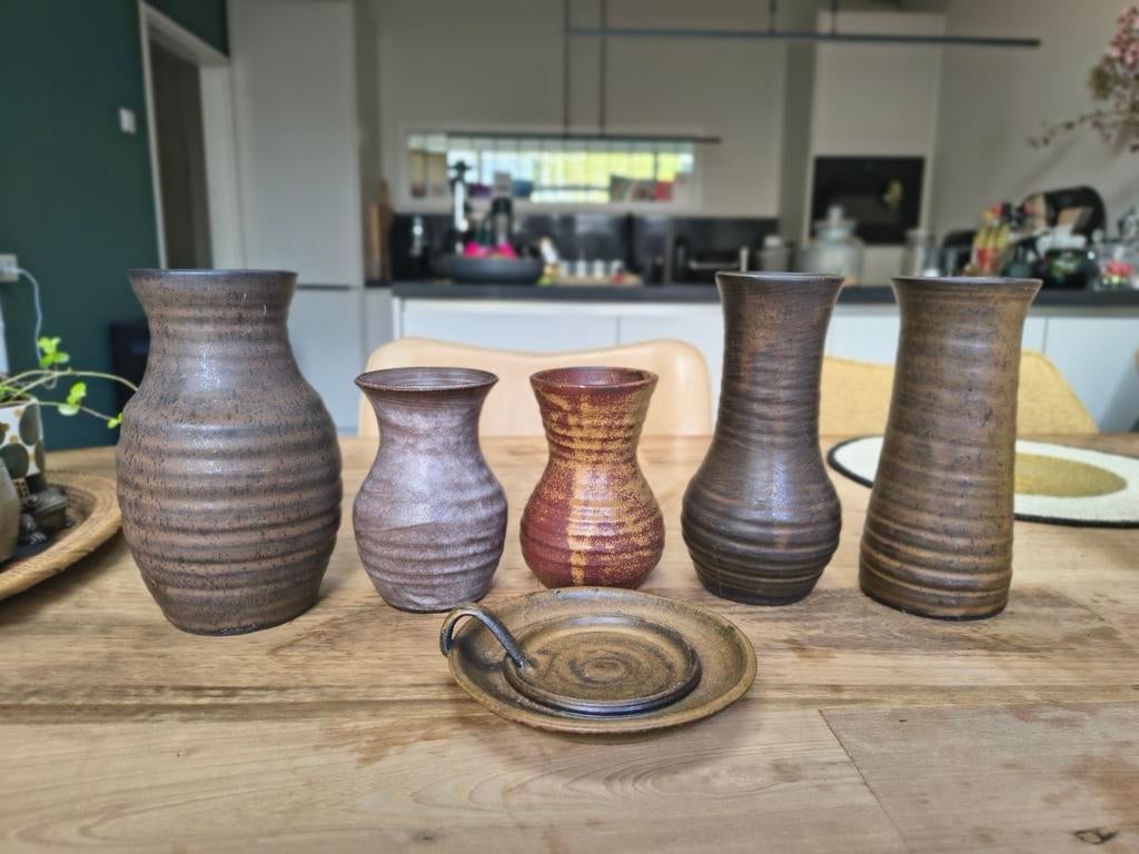 Set van 5 vazen en 1 kandelaar van Jan de Graaf, Ophalen