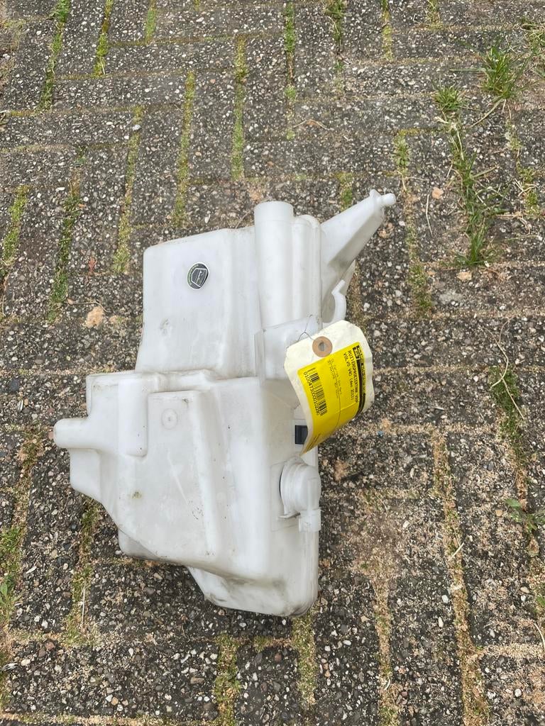Ruitensproeier tank Volvo V40, Ophalen of Verzenden, Volvo