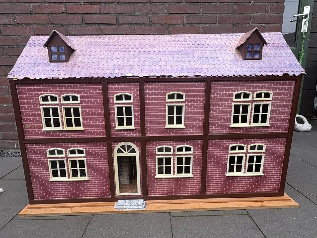 Mooi groot poppenhuis., Ophalen, Gebruikt, Poppenhuis