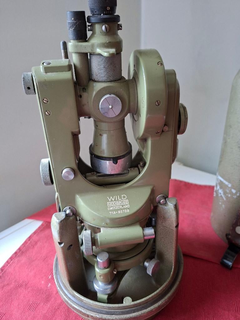 Wild Heerbrugg Switzerland Theodoliet, Ophalen of Verzenden