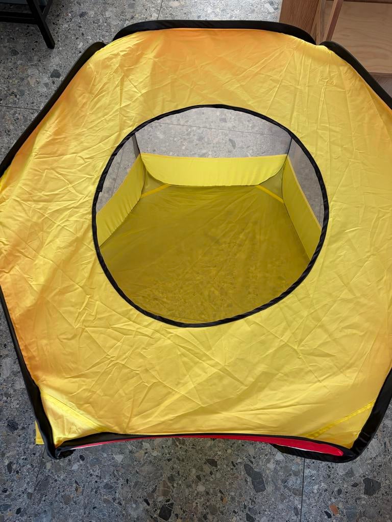 Ballenbak met grote doos ballen - Makkelijk op te bergen, Kinderen en Baby's, Speelgoed | Buiten | Los speelgoed, Zo goed als nieuw