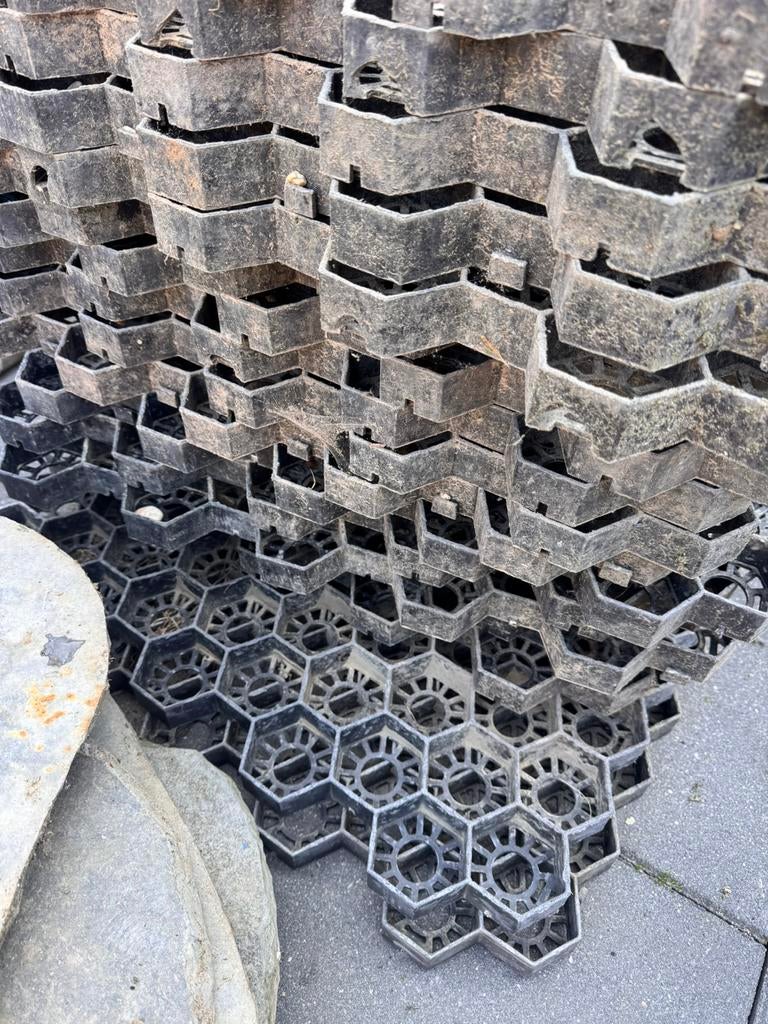 Grindroosters/ grindmatten 19 stuks, Ophalen, Zo goed als nieuw