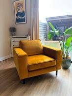 Okergele fauteuil WOOOD, Huis en Inrichting, Ophalen, Zo goed als nieuw, 75 tot 100 cm, 75 tot 100 cm