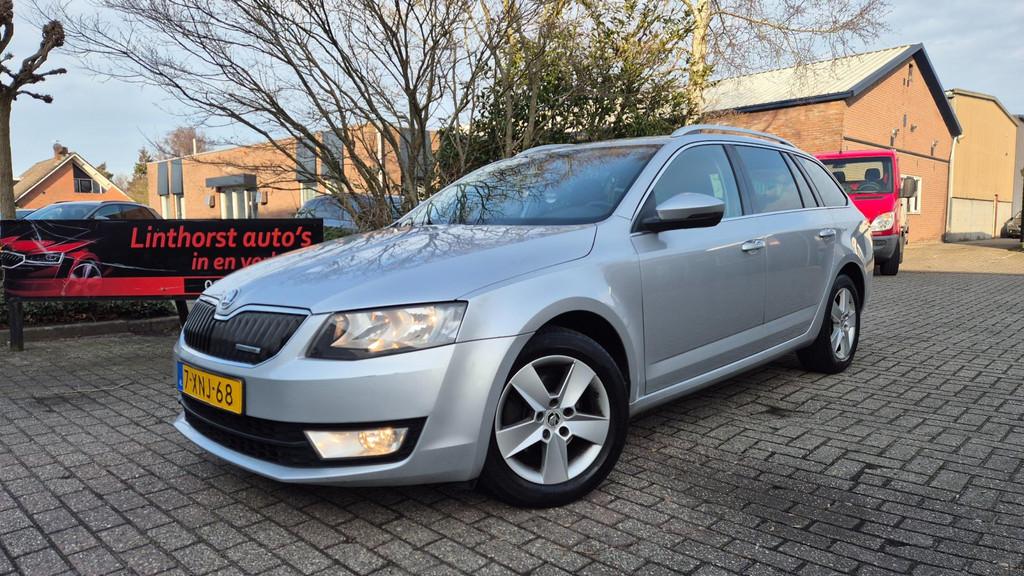 Skoda Octavia Combi 1.6 TDI Greenline Businessline CLIMA-NAV, Auto's, Skoda, Voorwielaandrijving, Euro 5, Stof, Gebruikt