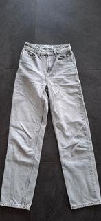 Grijze spijkerbroek maat 32. Bershka dameskleding. Jeans!, Zo goed als nieuw, W30 - W32 (confectie 38/40), Grijs, Bershka