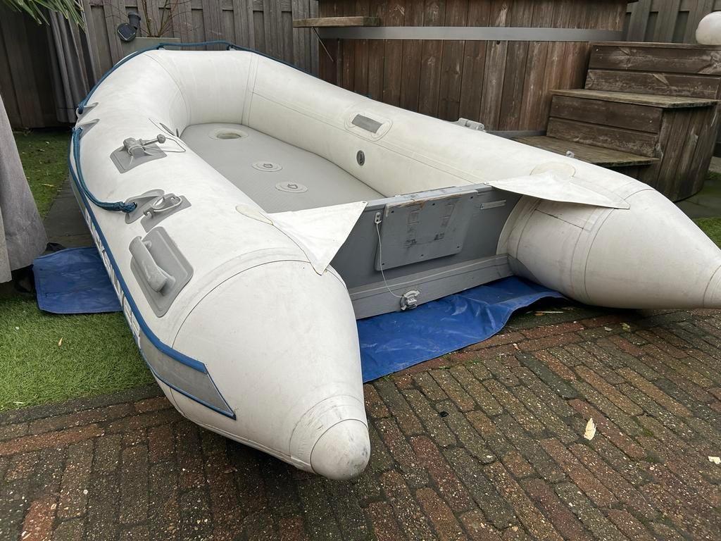 Quicksilver opblaasboot met Mariner 4-takt buitenboordmotor, Watersport en Boten, Rubberboten, Ophalen, Gebruikt, Benzine, Minder dan 70 pk