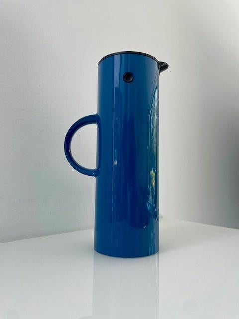 Stelton EM77 thermoskan Erik Magnussen blauw, Huis en Inrichting, Keuken | Servies, Overige materialen, Gebruikt, Overige typen