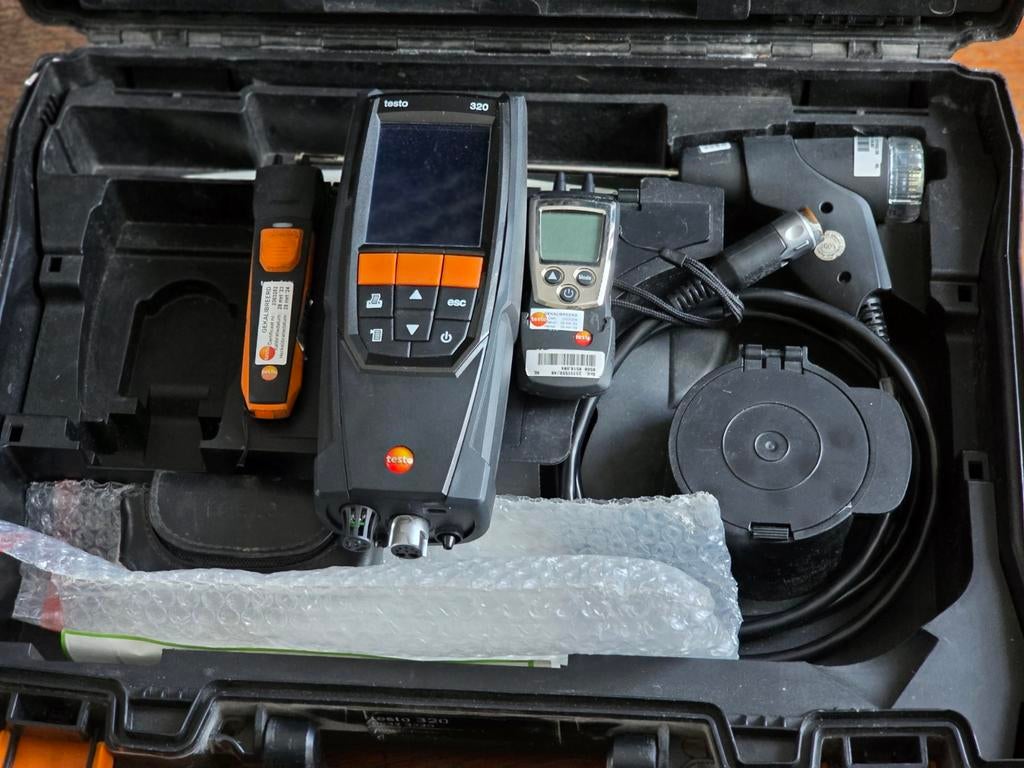 Testo rookgasmeter 320, Ophalen of Verzenden, Zo goed als nieuw, Overige meters