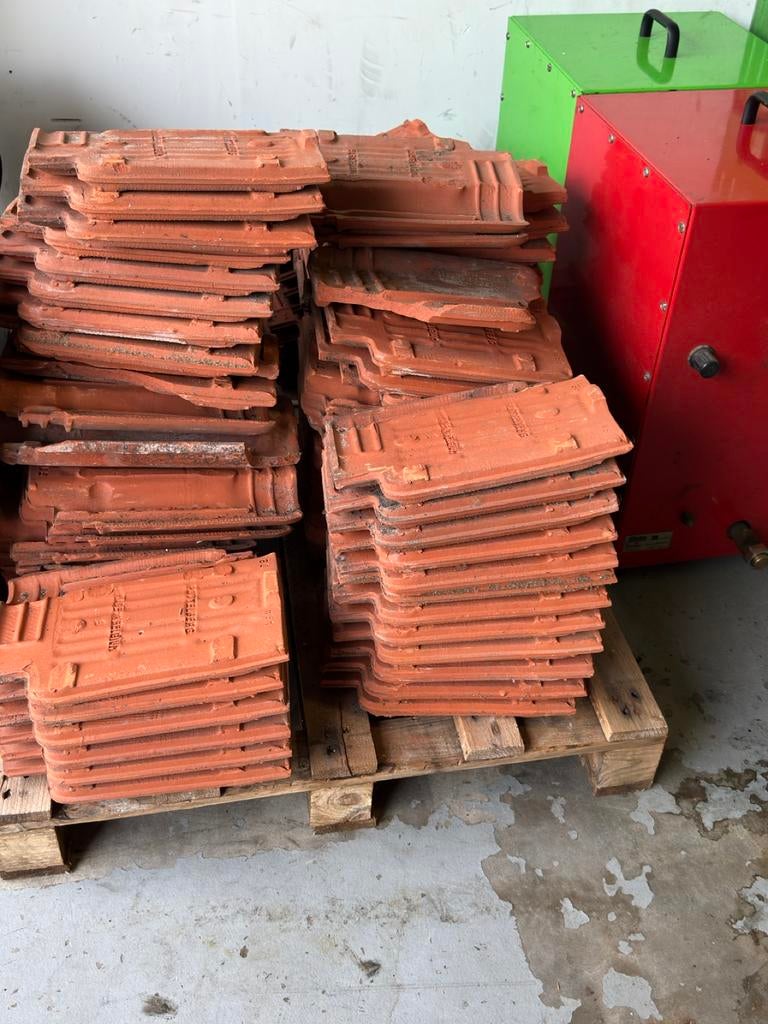 Tuile du Nord Natuurrood  (nette gebruikte) Dakpannen - Rood, Doe-het-zelf en Verbouw, Dakpannen en Dakbedekking, Ophalen, Gebruikt