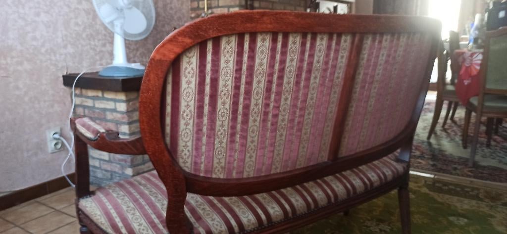 Bank, 2 fauteuils en tafel Louis XVI stijl, Ophalen