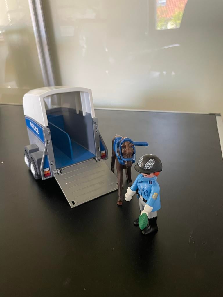 Playmobil 6875/6922 politie paardentrailer, agent en paard, Ophalen, Gebruikt, Complete set