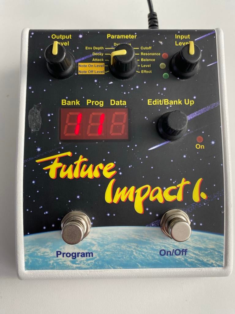 Future Impact 1 bass synth, Overige merken, Gebruikt, Met midi-aansluiting, Overige aantallen