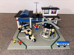 Lego 6384 Politiebureau inclusief instructieboek, Ophalen of Verzenden, Gebruikt