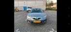 Mazda 3 1.6 Sedan 2007 Grijs 2e Eigenaar, Auto's, Voorwielaandrijving, Stof, 4 cilinders, Parkeersensor