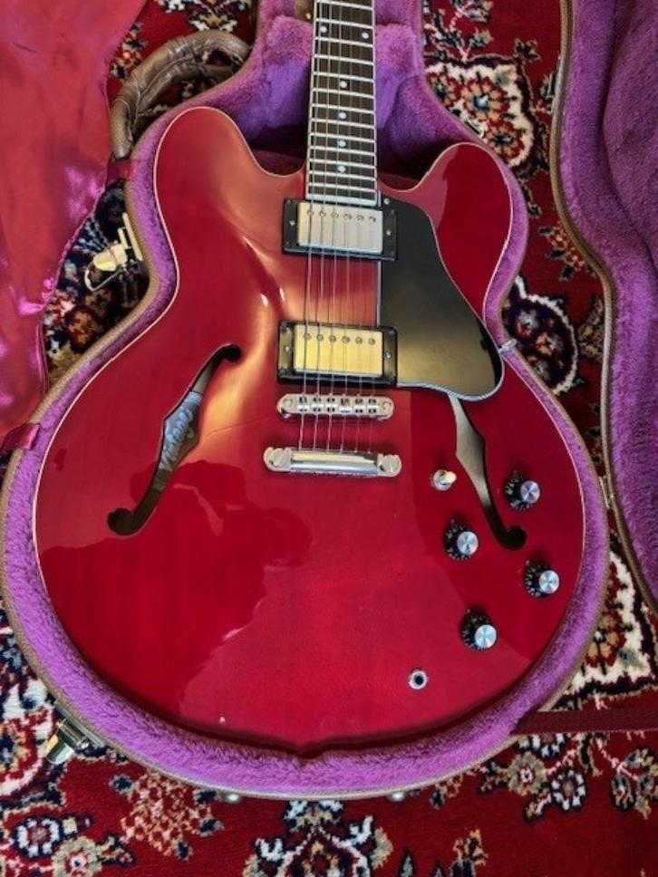 Vintage VSA535CR / Gibson ES335 style, Muziek en Instrumenten, Snaarinstrumenten | Gitaren | Elektrisch, Gebruikt, Semi-solid body