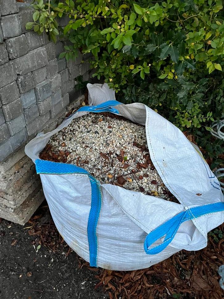 Gratis grind - af te halen, Tuin en Terras, Zand, Zo goed als nieuw, Ophalen