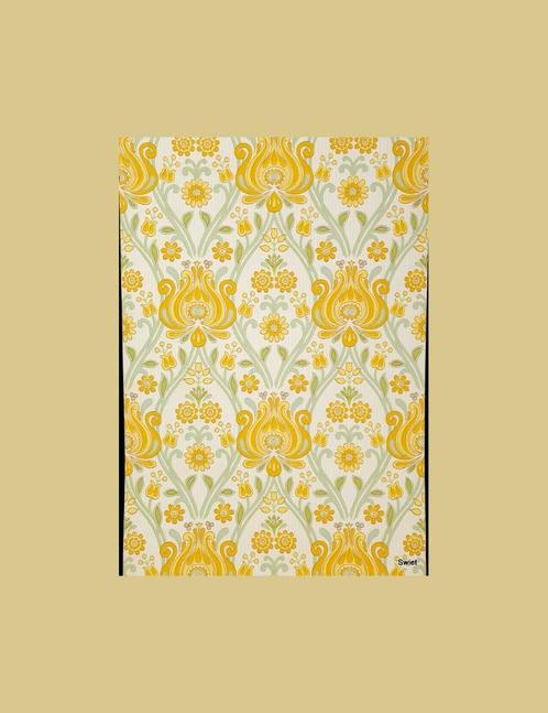 4791 barok behang geel bloemen retro jaren 70 sierlijk swiet, Huis en Inrichting, Stoffering | Behang, Geel, Verzenden