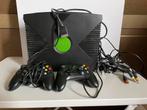 Originele X-Box met 2 controllers & kabels, Spelcomputers en Games, Spelcomputers | Xbox Original, Ophalen of Verzenden, Gebruikt