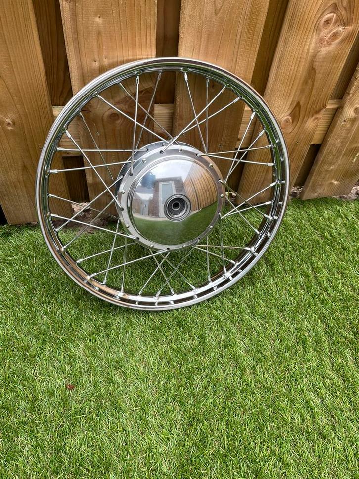 Zundapp grote bolle naaf 150 mm, Fietsen en Brommers, Brommeronderdelen | Zundapp, Zo goed als nieuw, Overige typen, Ophalen of Verzenden
