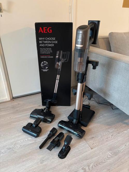 AEG steelstofzuiger AP81 Ultimate, Witgoed en Apparatuur, Stofzuigers, Zo goed als nieuw, Stofzuiger, Minder dan 1200 watt, Ophalen of Verzenden