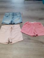 3 korte broeken maat 134, Ophalen of Verzenden, Gebruikt, Meisje, Broek
