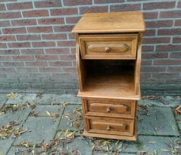 EIKEN kastje,3 laden,Wandkastje, Mid-Century,CTC 416,massief beschikbaar voor biedingen