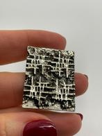 A748 Prachtige zilveren brutalist hanger, Sieraden, Tassen en Uiterlijk, Antieke sieraden, Ophalen of Verzenden, Zilver, Hanger