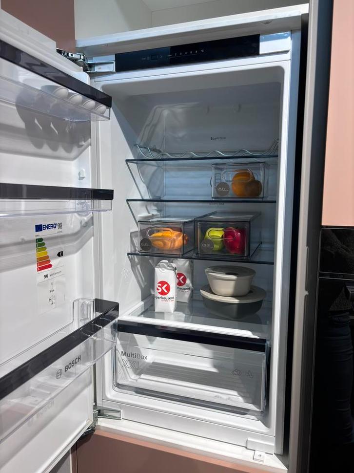 Bosch KIR31SFE0 inbouwkoelkast ongebruikt nishoogte 102.5 cm, Witgoed en Apparatuur, Koelkasten en IJskasten, Nieuw, Zonder vriesvak