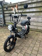 AGM elektrisch snor scooter met weinig km, Fietsen en Brommers, Snorfietsen en Snorscooters, Gebruikt, Elektrisch, Ophalen, Overige merken