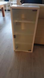 Medicijnkastje met sleutel in goede staat, Ophalen of Verzenden, Zo goed als nieuw