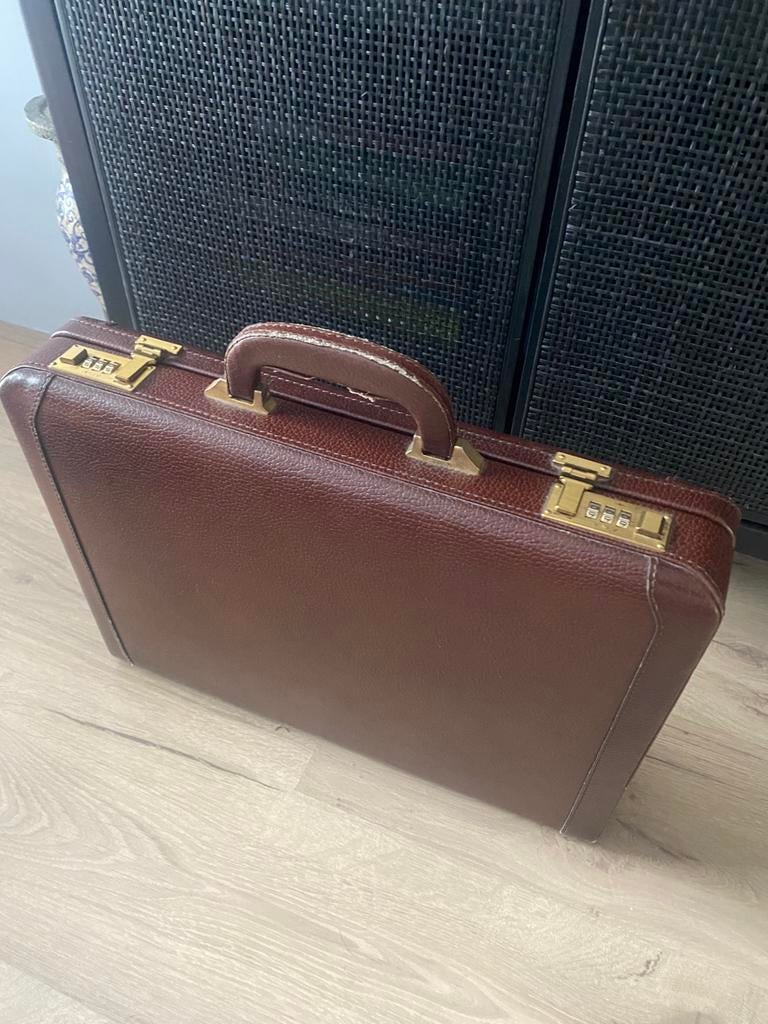 Vintage aktetas leer, Sieraden, Tassen en Uiterlijk, Koffers, Ophalen of Verzenden, Zo goed als nieuw
