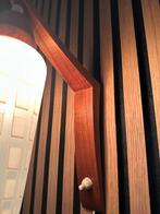 Teakhouten hengellamp met melkglazen kelk - Jaren 60, Antiek en Kunst, Ophalen of Verzenden