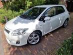 Toyota Auris 1.8 Full Hybrid Executive Camera/Half leder/Nav, Auto's, Euro 5, Zwart, 4 cilinders, Wit