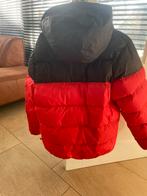 Winterjas Jongens Maat S - Nike, Ophalen of Verzenden, Zo goed als nieuw, Maat 46 (S) of kleiner, Rood