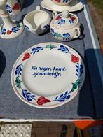 Twee boerenbont bordjes met spreuk, Ophalen of Verzenden