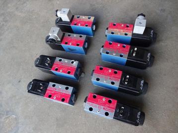 4/2 stuurventiel hydrauliek 24 volt, nieuw   beschikbaar voor biedingen
