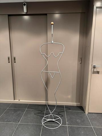 Dress boy hoogte 175 breedte corca 45 cm  beschikbaar voor biedingen